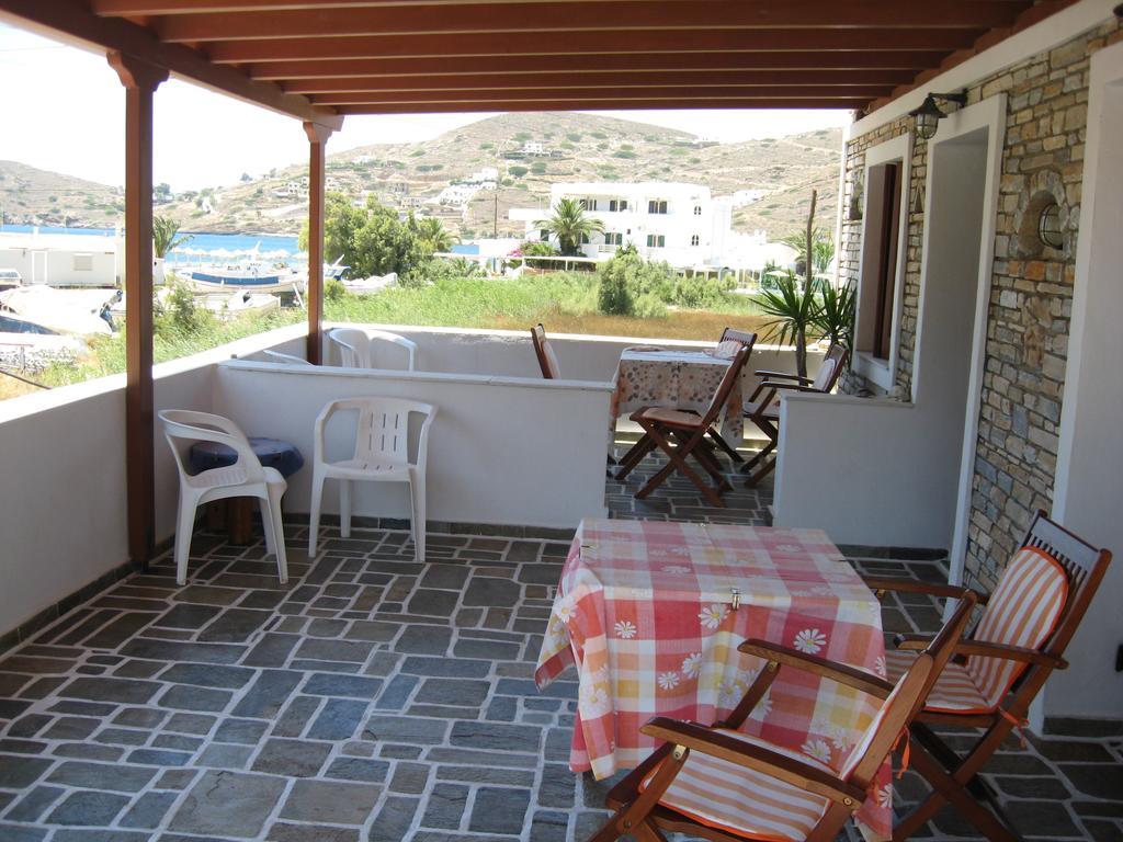 Pension Irini-Vicky Chora Exterior foto