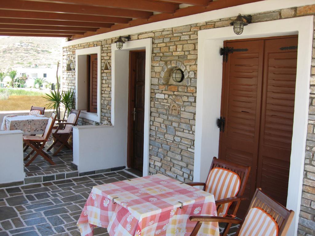 Pension Irini-Vicky Chora Exterior foto