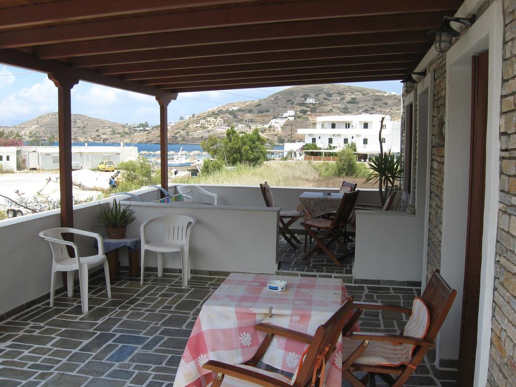 Pension Irini-Vicky Chora Exterior foto