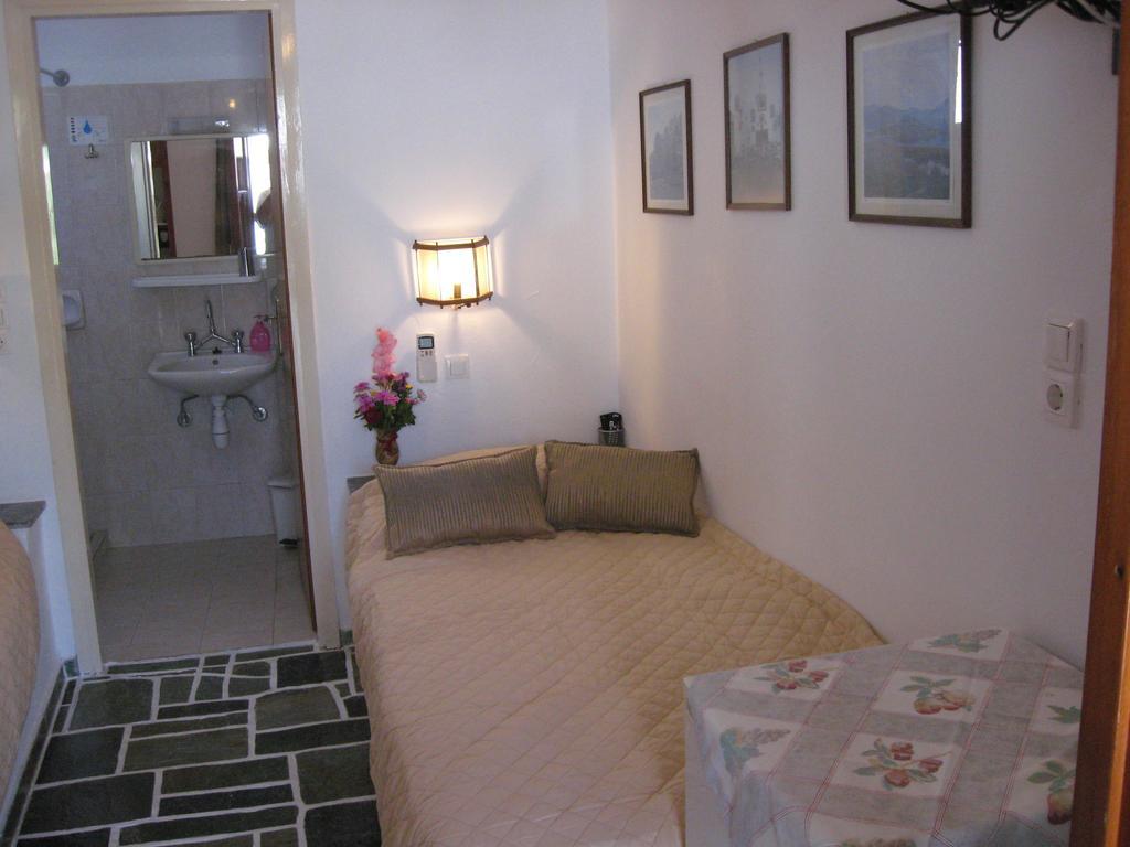 Pension Irini-Vicky Chora Exterior foto