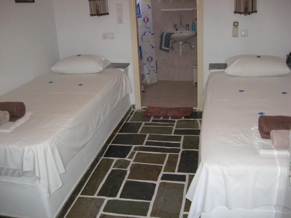 Pension Irini-Vicky Chora Exterior foto