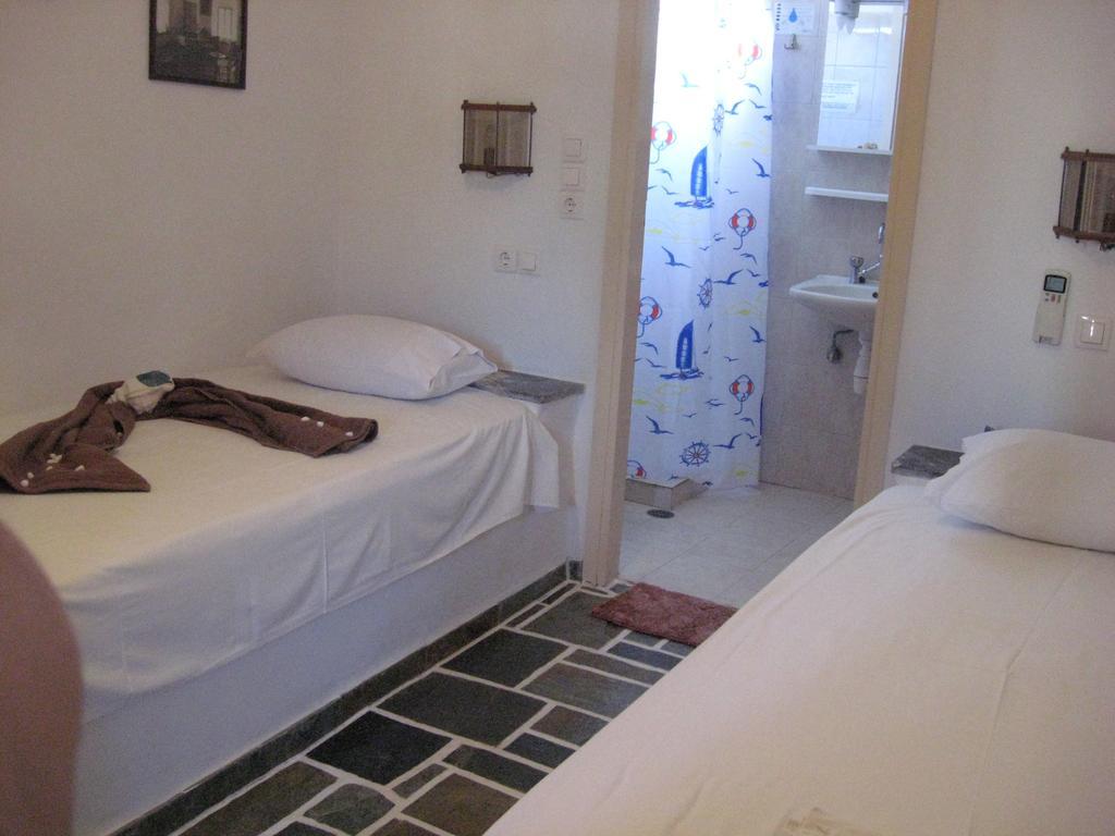 Pension Irini-Vicky Chora Exterior foto