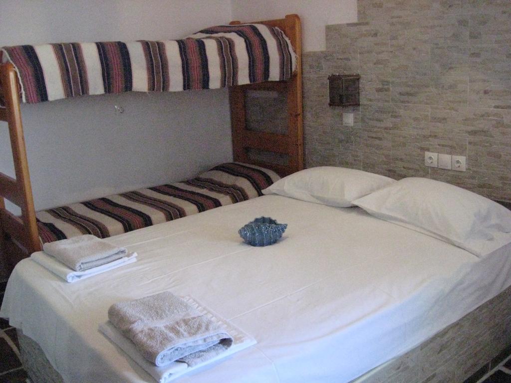 Pension Irini-Vicky Chora Exterior foto
