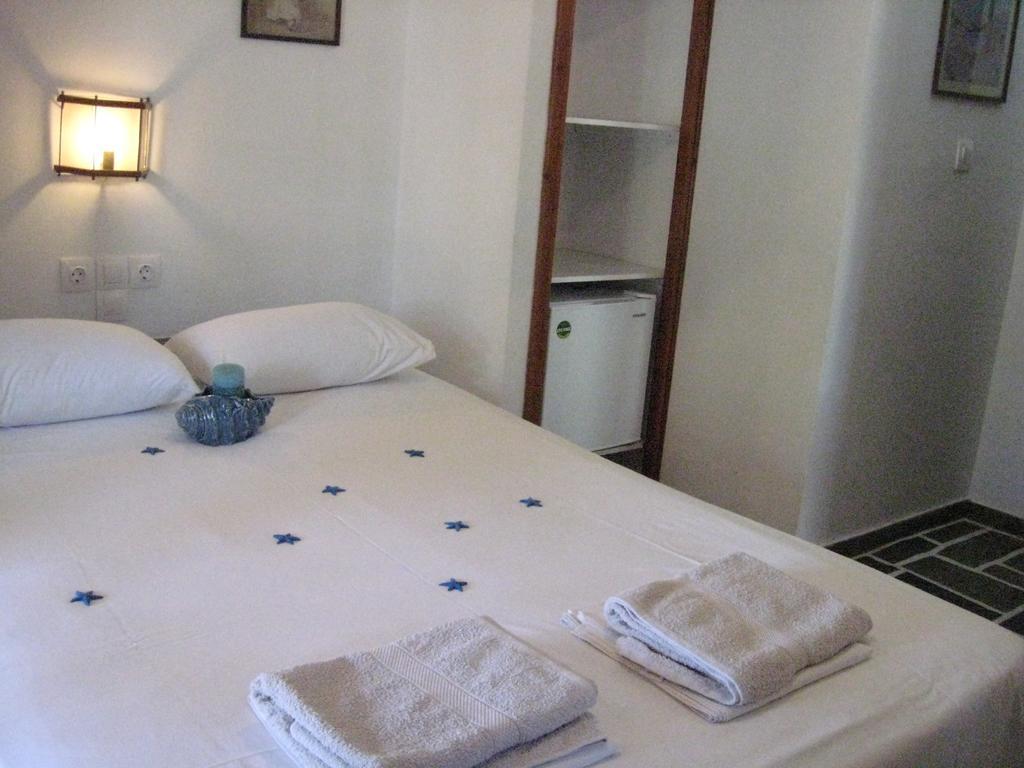 Pension Irini-Vicky Chora Exterior foto